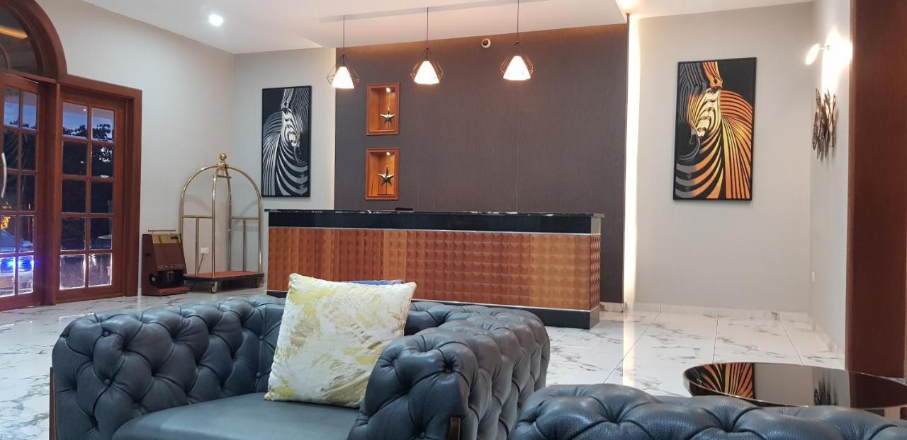 Silver Palm Hotel อารูชา ภายนอก รูปภาพ